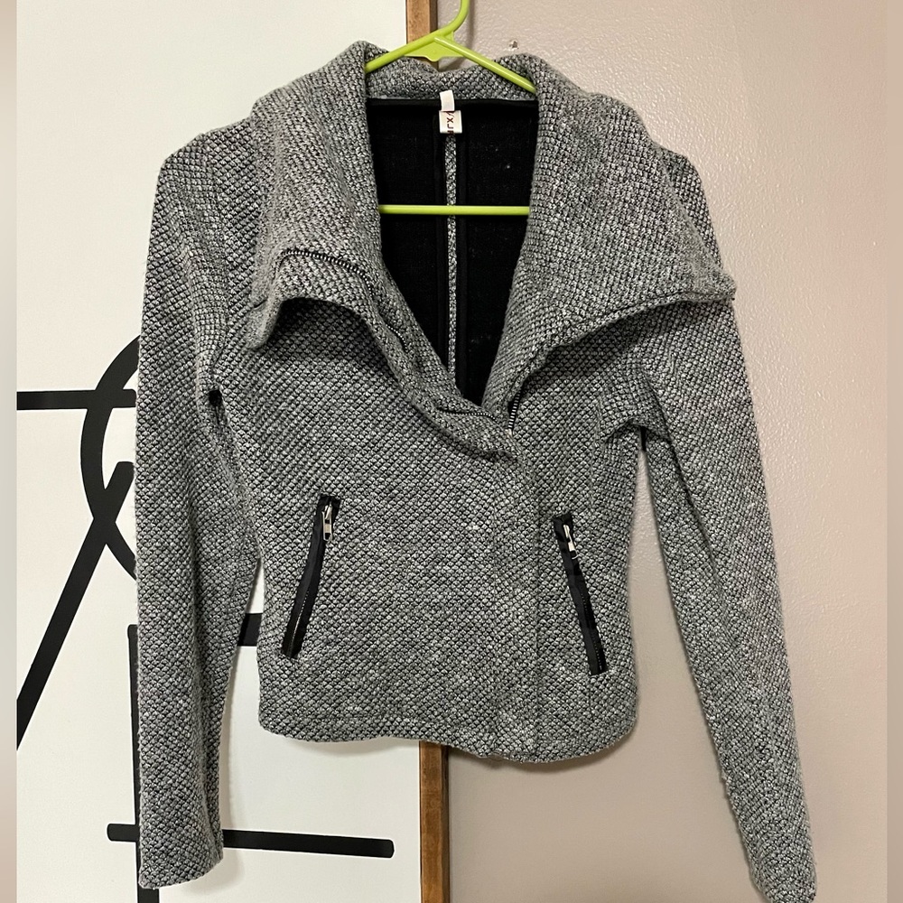 Boutique Sweater jacket